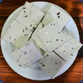 Zreli sir sa sremušem